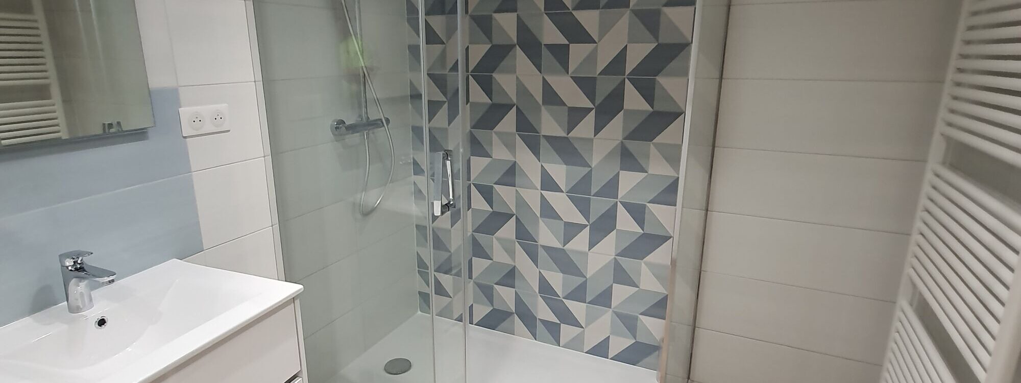 SDB AUBRY BOERSCH 3 2000X750 | Agencement Fritz Pourquoi opter pour un carrelage mosaïque pour votre salle de bain ? Hœnheim