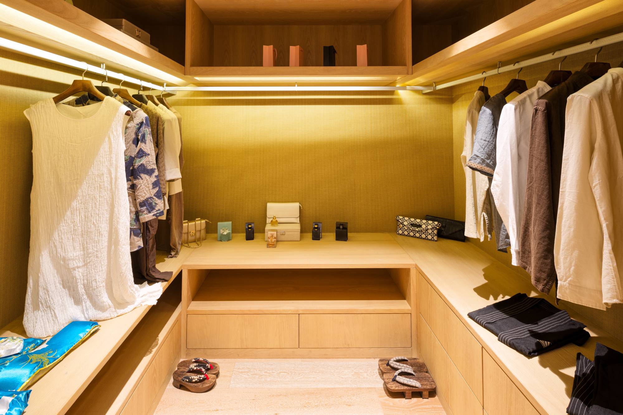 Armoire ou penderie, que choisir pour un rangement pratique et efficace ? Obernai